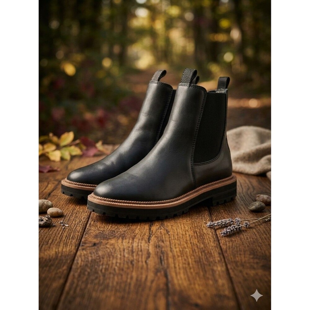 SAM EDELMAN Laguna Black Leather Platform Chelsea Lug Sole Boots Size 4